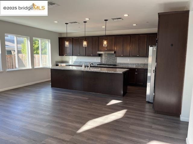 Photo - 761 Stickney Way