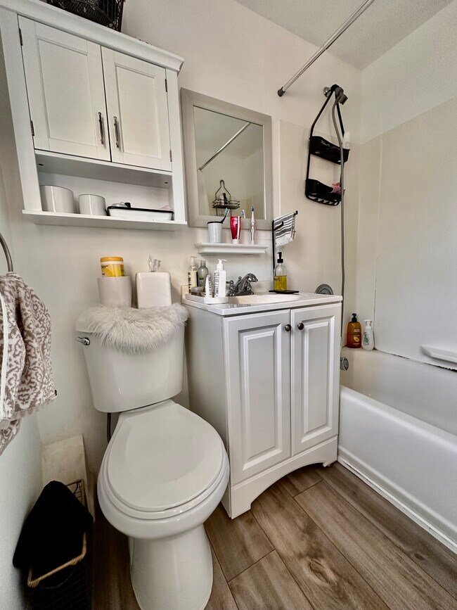 Photo - 118 Waverly Ave Unit 1