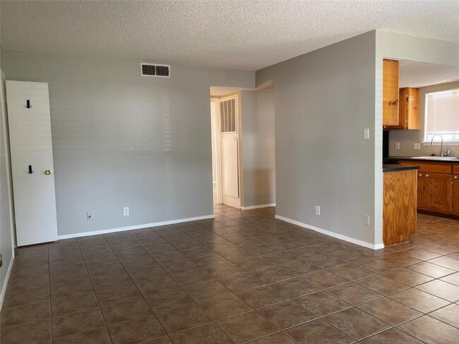 Photo - 3419 Willowrun Dr