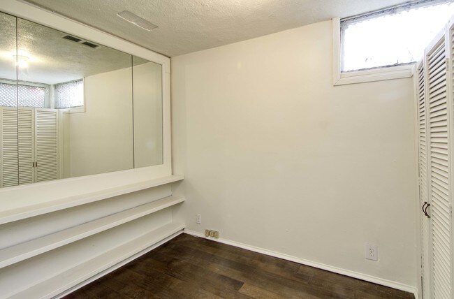 Photo - 9018 Keith Ave Unit 101