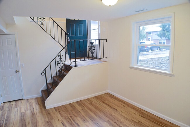 Entrada - Mountain Ridge Townhouses