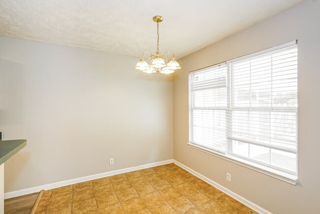 Photo - 1318 Eastwoods Dr