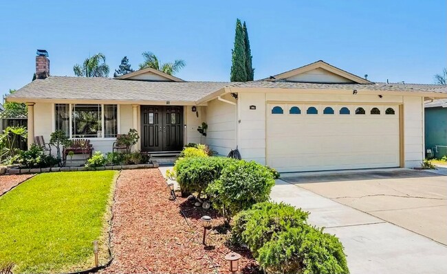 Building Photo - SAN JOSE - Single level 3 bedroom 2 bath home
