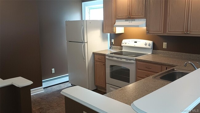 Photo - 70 Academy Ave