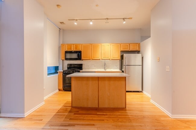 Photo - 208 W Washington St Unit 1407