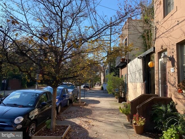 Photo - 790 S Front St