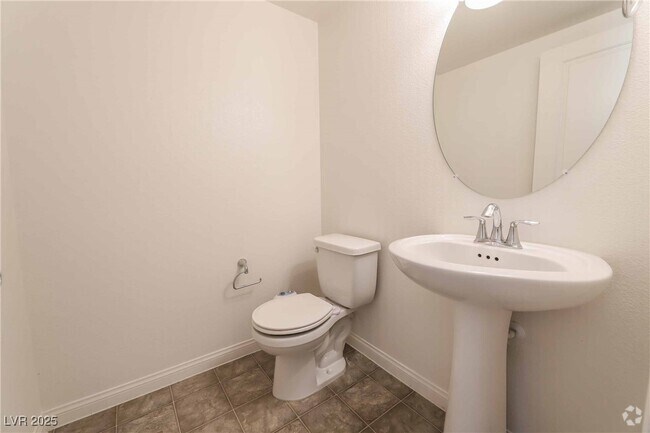 Building Photo - 1525 Spiced Wine Ave Rental