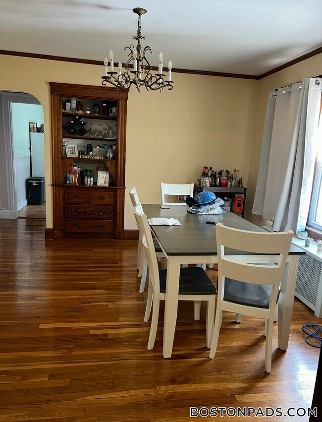 Photo - 81 Cresthill Rd