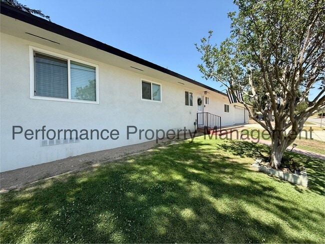 Photo - Gorgeous 3 Bed/3 Bath E Bakersfield Home w/ RBP & $0 Deposit Option