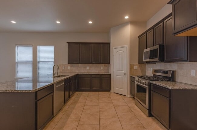 Photo - 6706 Yellow Rose Ct