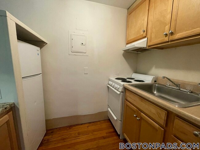 120 North Ave Unit 1