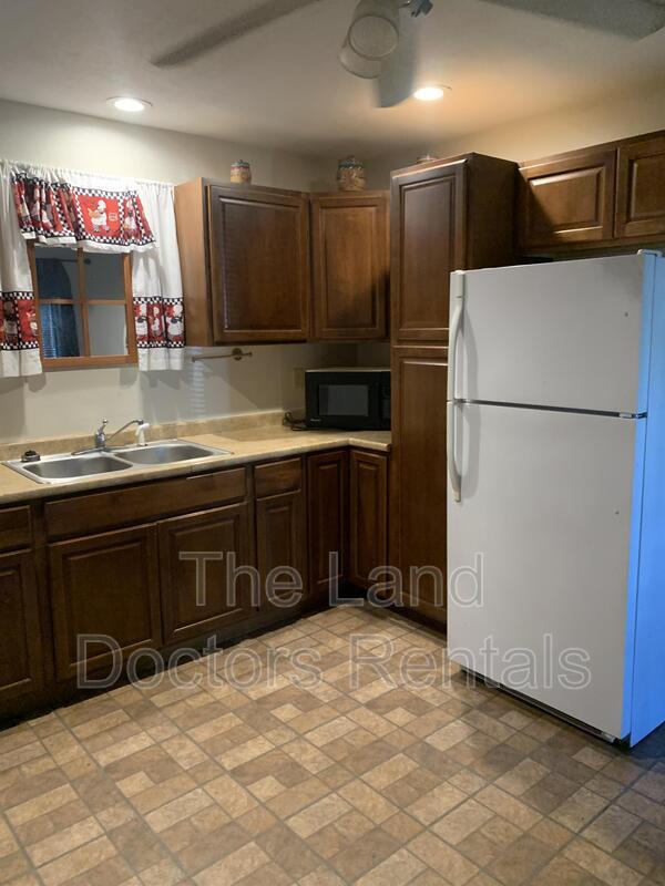 Photo - 1220 Manning Rd