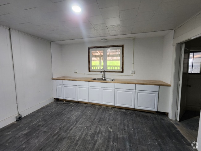 Building Photo - 1401 US-2 Rental