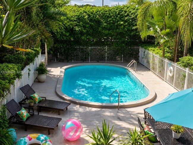 Photo - 1423 Holly Heights Dr Unit 4
