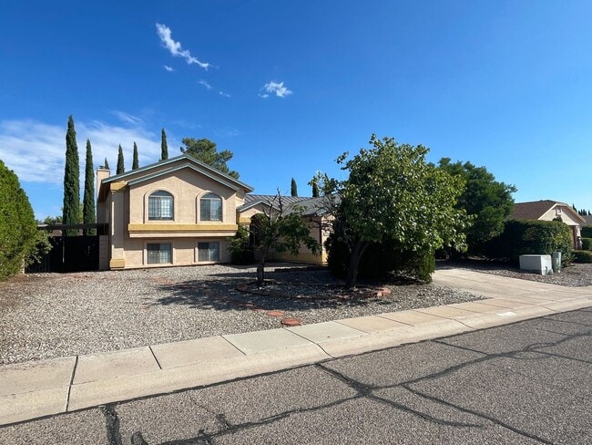 Photo - Swimming pool