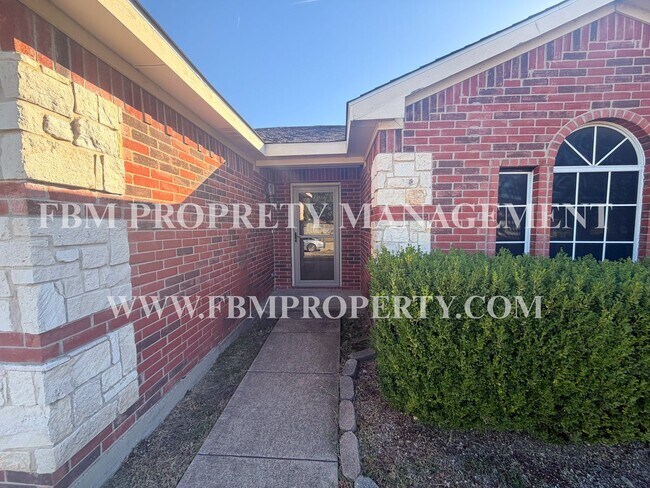 Photo - 125 Logan Ln