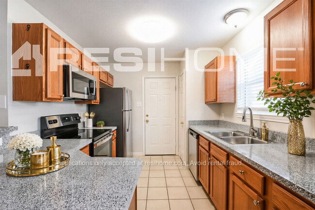 Photo - 9740 Stonewood Dr