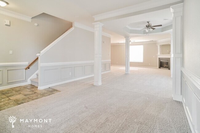 Photo - 404 Vineyard Ln