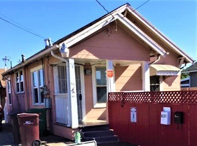 Building Photo - 631 Sycamore Ave
