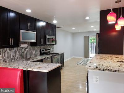 Photo - 1329 Northgate Square Townhome