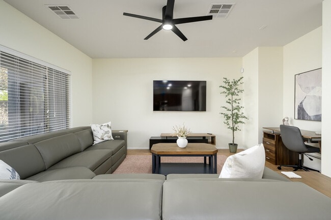 Photo - 5534 W Andrea Dr Unit ID1255467P