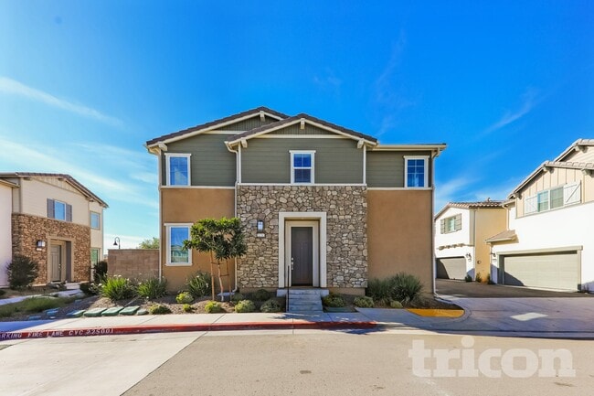 Building Photo - 31707 Hans Dr