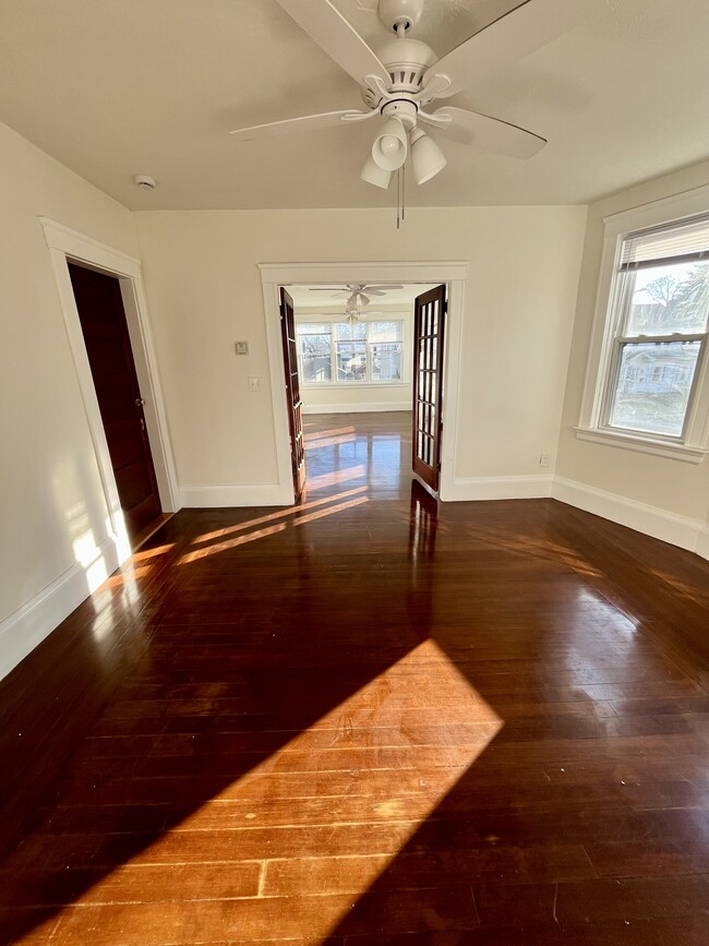 Building Photo - 171 Bluff Ave Unit 2