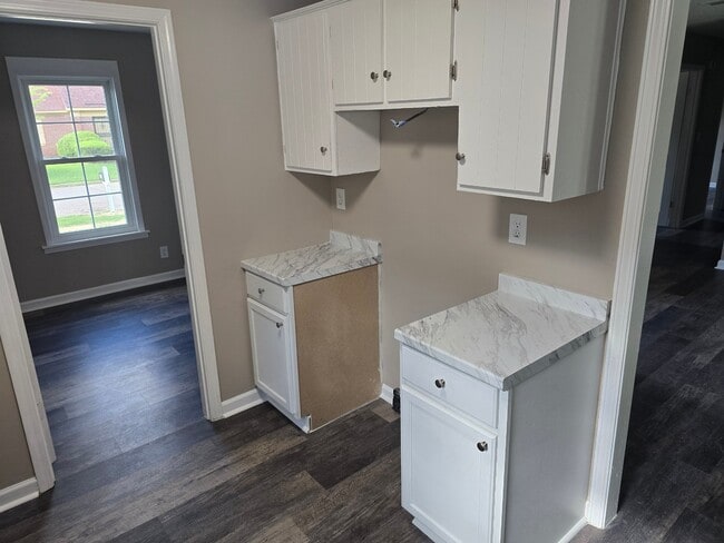 Photo - 4512 Hurlston Dr