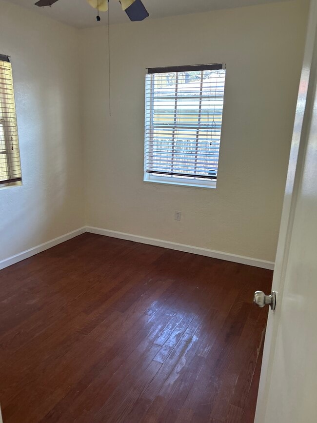 Photo - 327 NW 59th Terrace