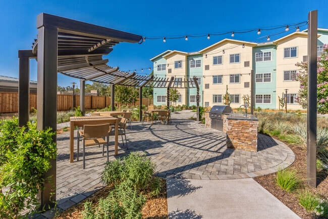 Morgan Hill Senior Housing - Morgan Hill Senior Housing - Specials Rental