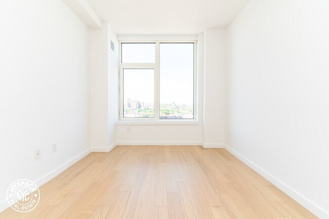 Photo - 123 Linden Blvd Unidad 5H