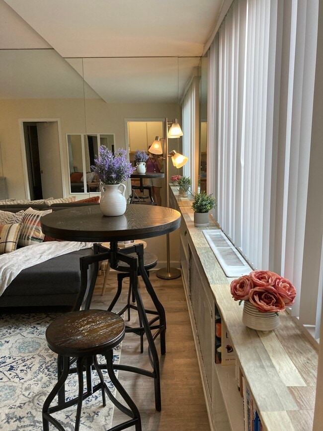 Photo - 1021 Arlington Blvd Unidad 436