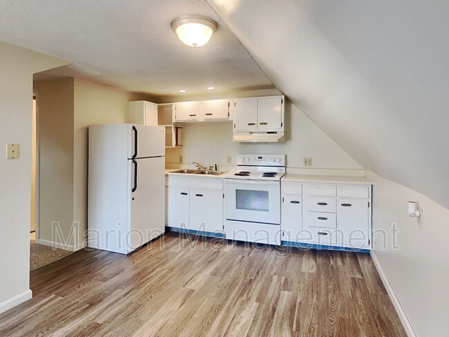 Photo - 65 W Main St