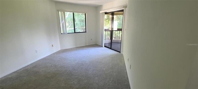 Photo - 22 Oxford Ln Unit 22