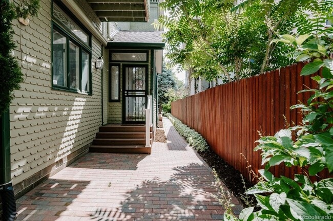 Photo - 311 Bannock St Unit A/C