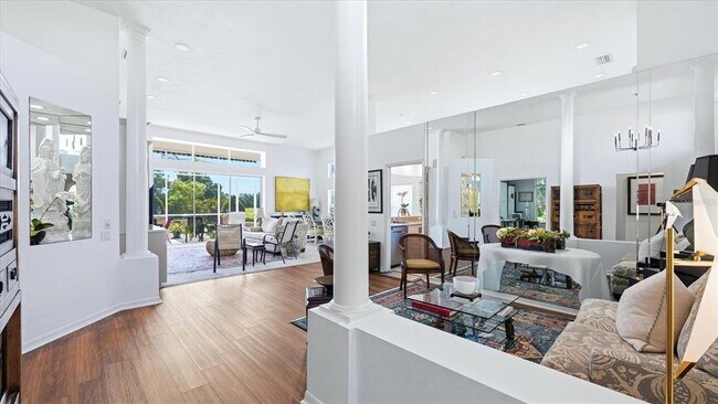 Photo - 8009 Hampton Ct