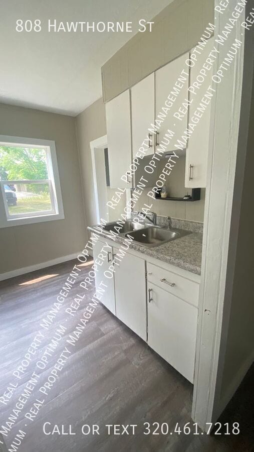 Photo - 808 Hawthorne St