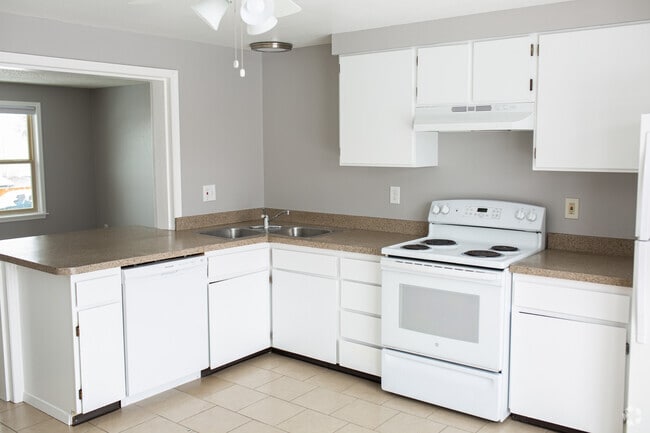Building Photo - 3595 S King St Unit 3 Rental