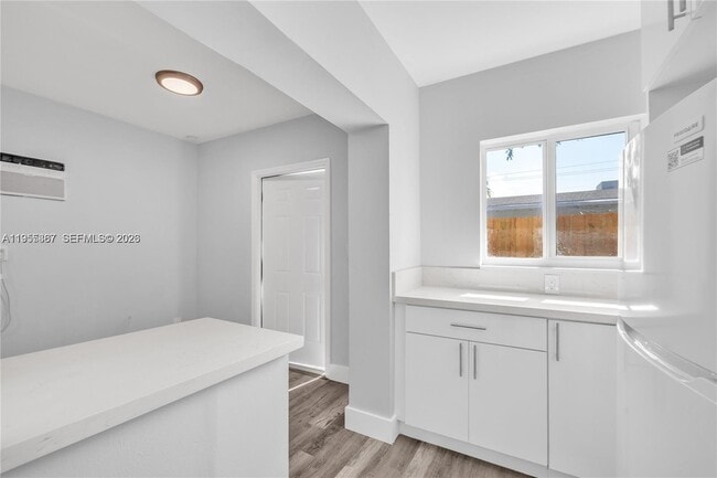 Photo - 2729 SW 18th St