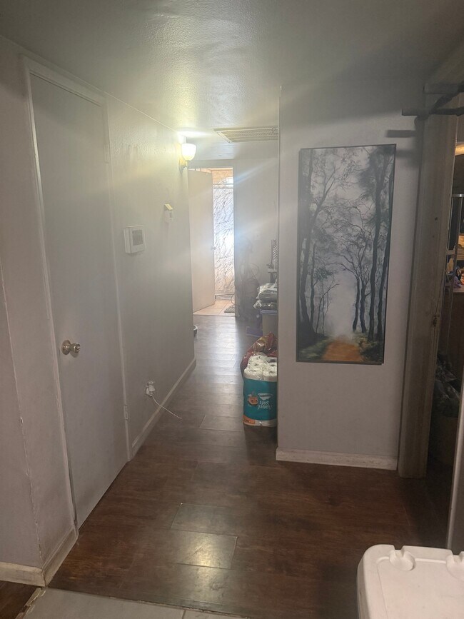 Photo - 328 E Holmes Ave