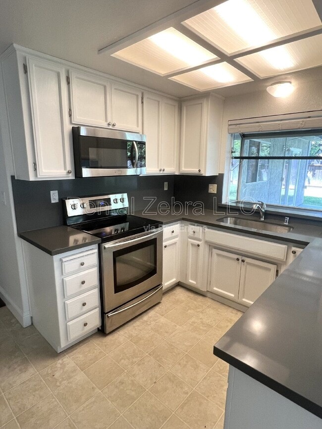 Photo - 2125 Northridge Dr