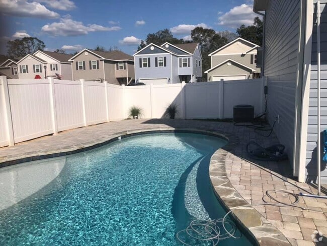 Building Photo - 5851 Magnolia Bend Blvd Rental