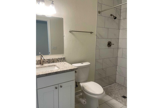 Building Photo - Greenhaven Apartments