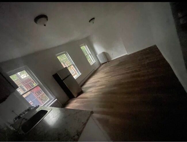 Photo - 304 S 6th St Unit 2F