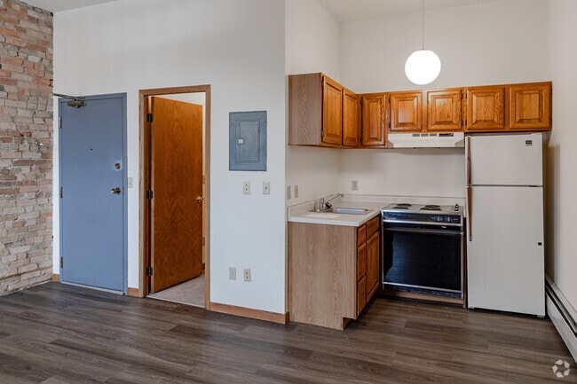 1BR, 1BA - 550SF - Kitchen