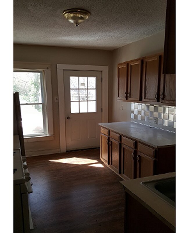 Photo - 178 Spring St Unidad 1st floor