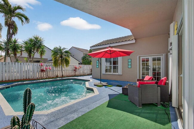 Photo - 1005 Cedar Falls Dr