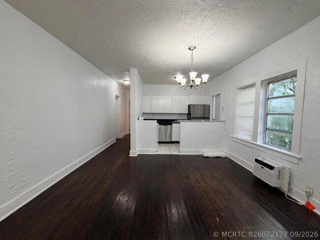 1849 Dewey St