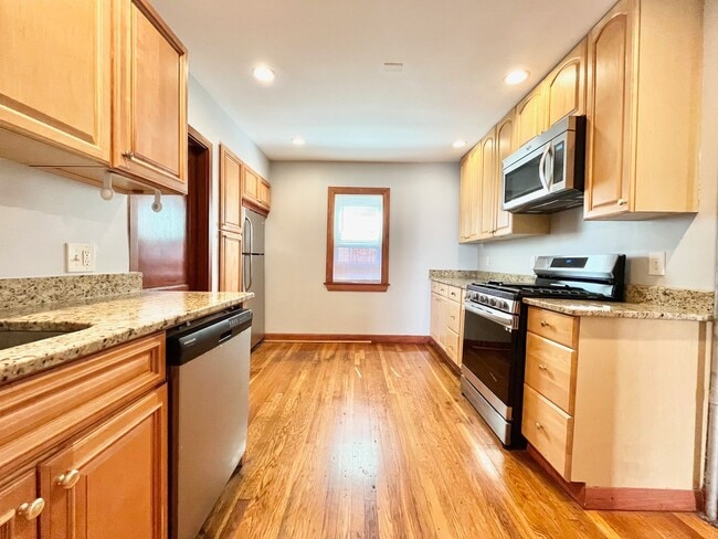 Photo - 65 Saxton St Apartments Unit 1