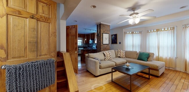 Photo - 17 Holman St Unit 1